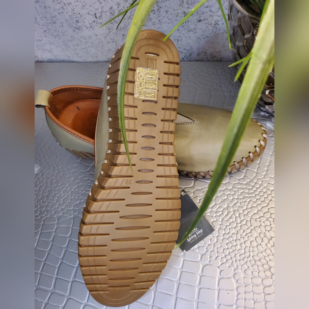 Spring Step Tispea NWT Women's Comfort Leather Wedges Olive Green Loafers Sz 39 - Picture 15 of 16